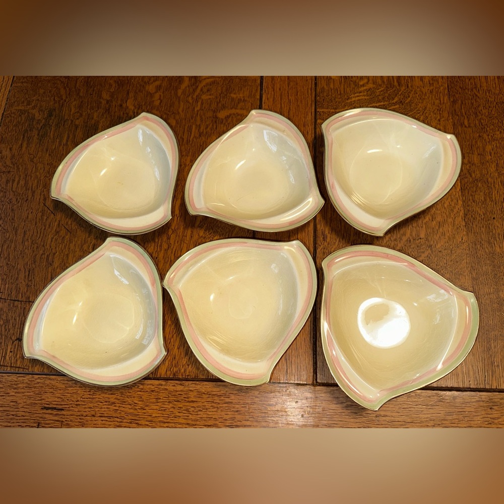 Antique Royal Winton Tiger Lily 6 Triangle Bowls Fine China England Dinnerware
